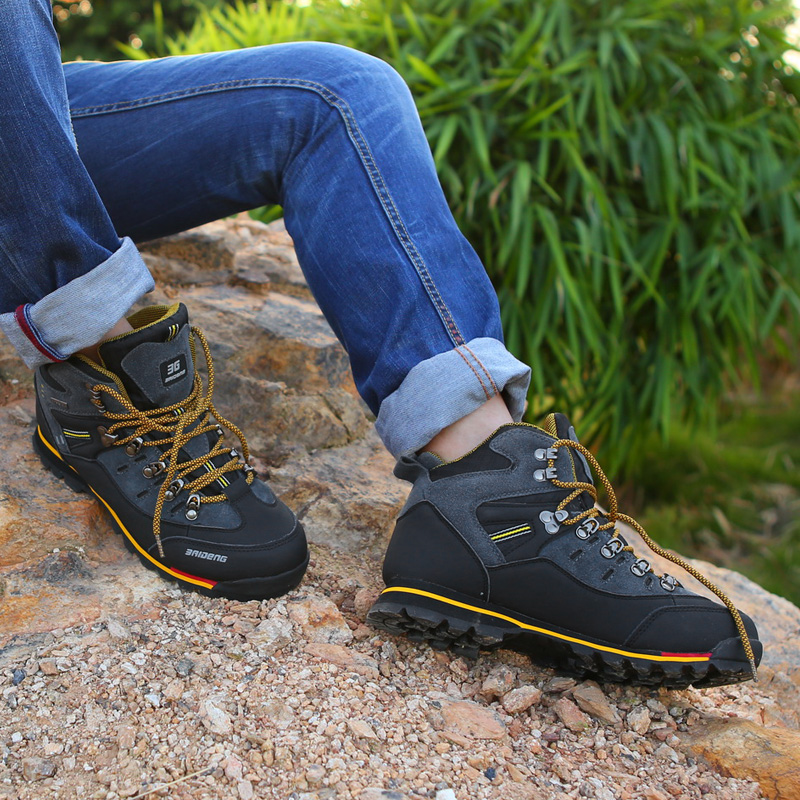 High End Men Hiking Shoe Quali - Outdoor Lighting High Quality ulasan dan harga